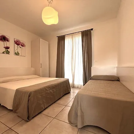 Relaxing Oasis With Pool And Solarium Bibione